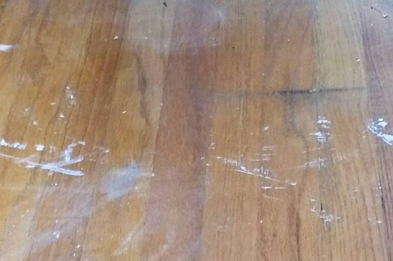 how to get paint off laminate floor